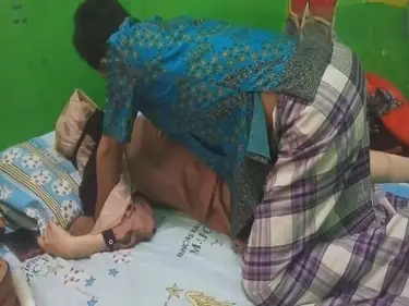 Membuat Tante Hijab Mendesah Muncrat